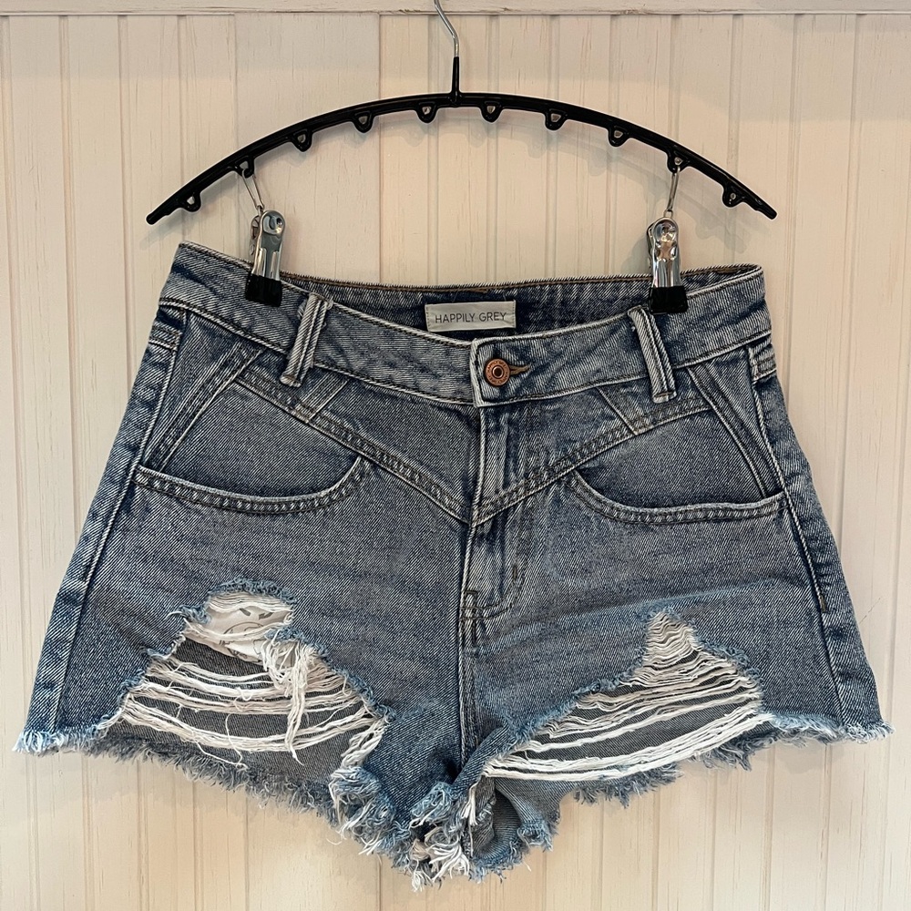 Happily‎ Grey Shorts Womens 3/26 High Rise Distressed Denim Cutoff Frayed Hem